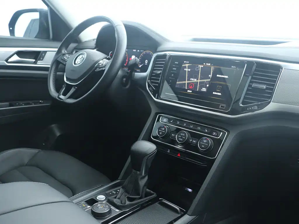 Touron 2020 380TSI four-wheel drive luxury version National V купить на сайте DeffCars