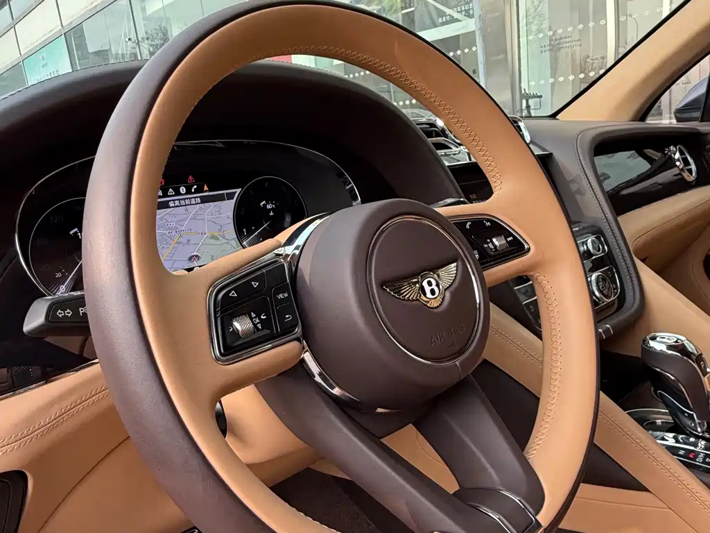 Bentayga 2024 4.0T V8 купить на сайте DeffCars