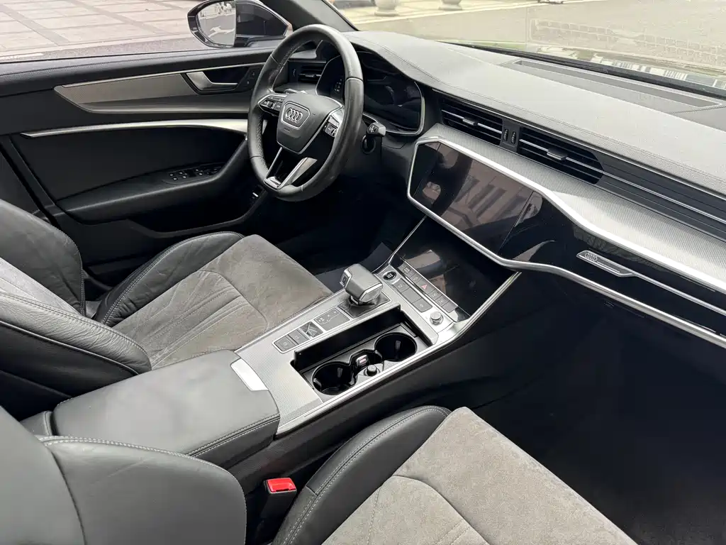 Audi A6L 2021 40 TFSI luxury and dynamic model купить на сайте DeffCars