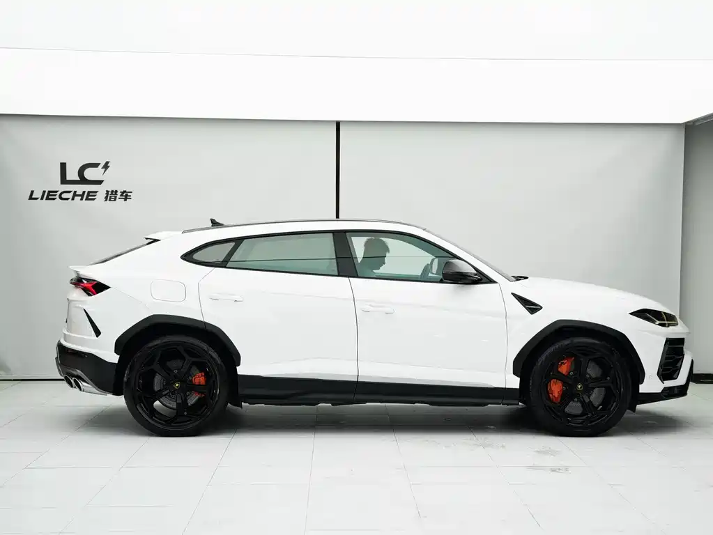 Urus 2018 4.0T V8 купить на сайте DeffCars