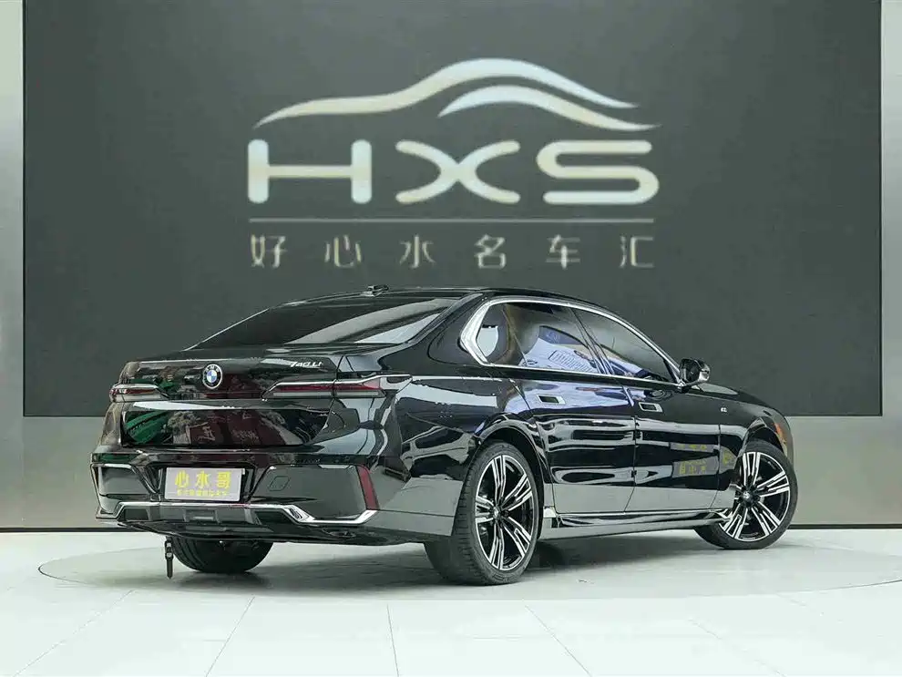 BMW 7 Series 2023 740Li Leading M Sports Package купить на сайте DeffCars