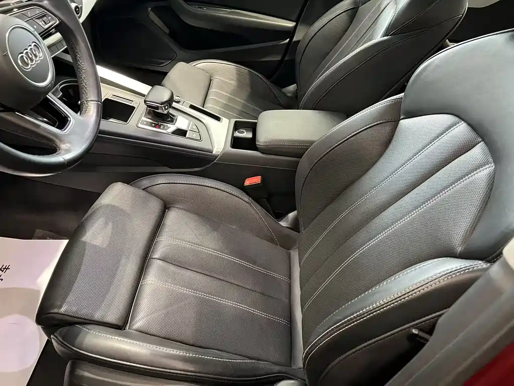 Audi A4L 2023 40 TFSI Fashionable and Dynamic купить на сайте DeffCars
