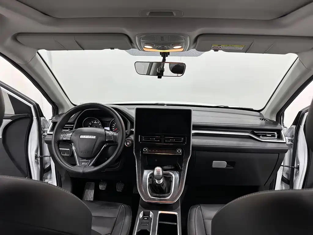 Haval M6 2021 PLUS 1.5T manual luxury smart connected model купить на сайте DeffCars