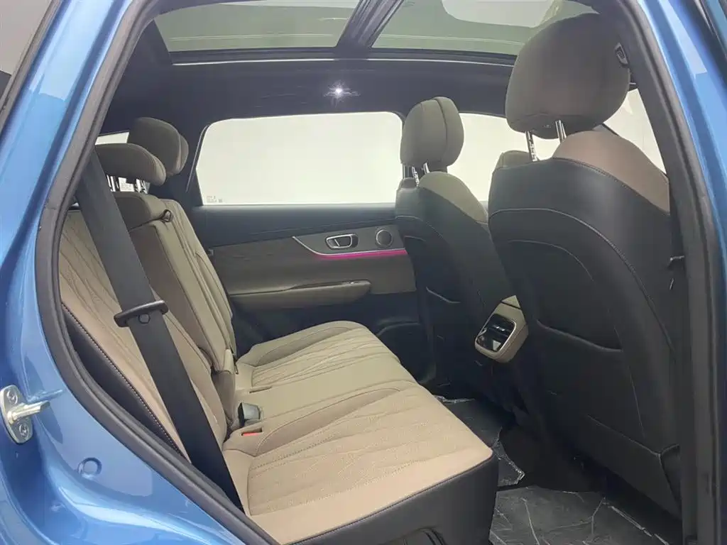 Tiggo 8 PLUS C-DM 2025 model 1.5T 116km premium type 5 seats купить на сайте DeffCars