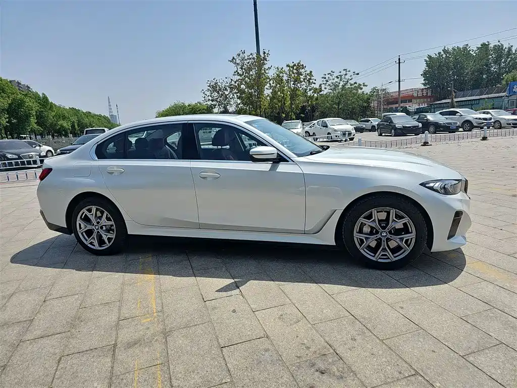 BMW i3 2022 eDrive 35 L купить на сайте DeffCars