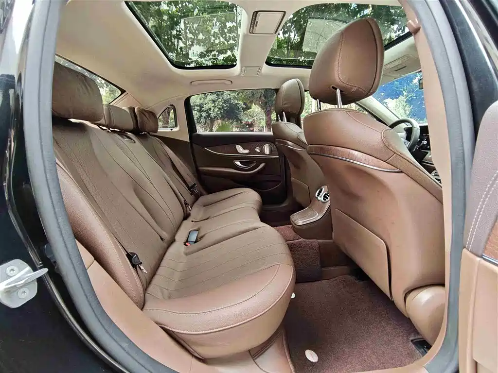 Mercedes-Benz E-Class 2023 E 300 L Luxury Model купить на сайте DeffCars