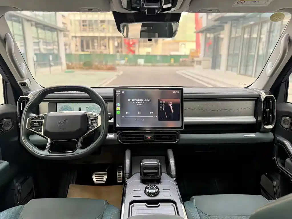 Jietu Traveler 2023 2.0T four-wheel drive crossover PRO купить на сайте DeffCars