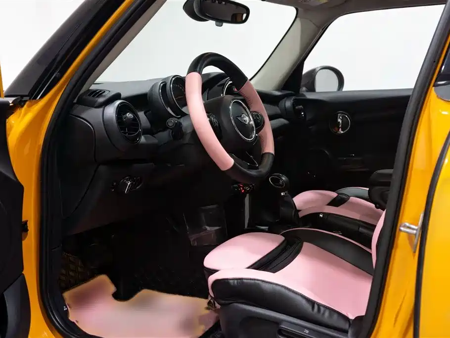 MINI 2016 1.5T COOPER five-door version купить на сайте DeffCars