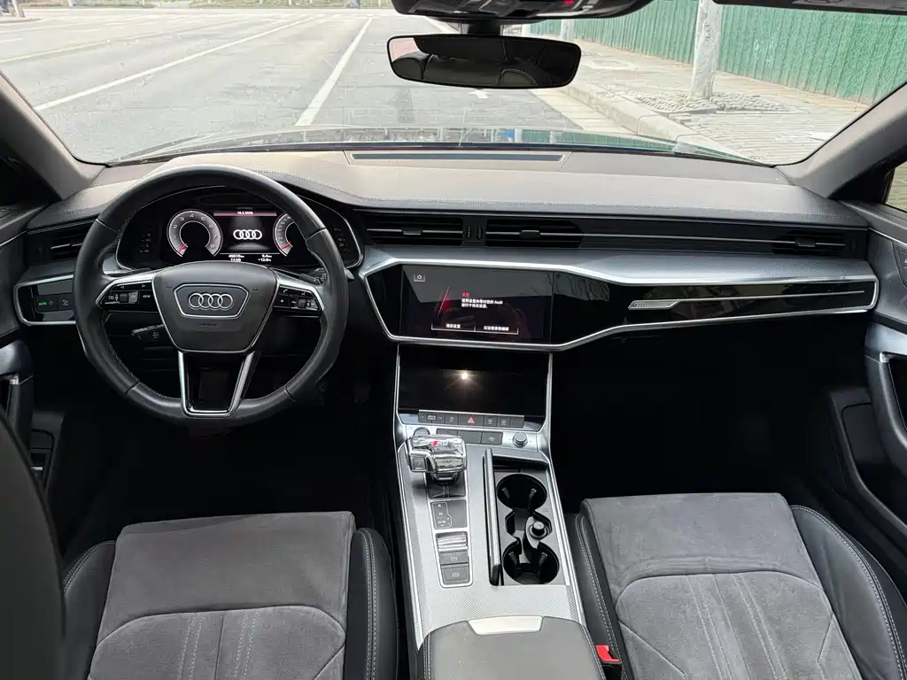 Audi A6L 2021 40 TFSI luxury and dynamic model купить на сайте DeffCars