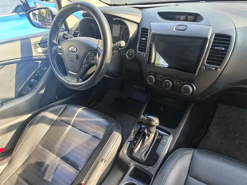 Kia K3 2017 1.6L Automatic 15th Anniversary Special Edition GLS купить на сайте DeffCars