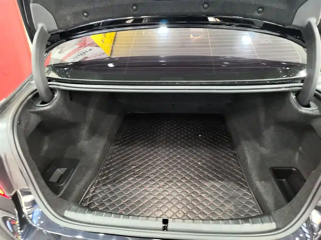 BMW 5 Series 2020 525Li M Sports Package купить на сайте DeffCars