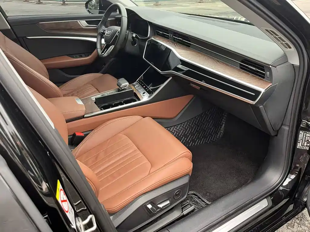 Audi A6L 2023 45 TFSI Premium Elegant Model купить на сайте DeffCars
