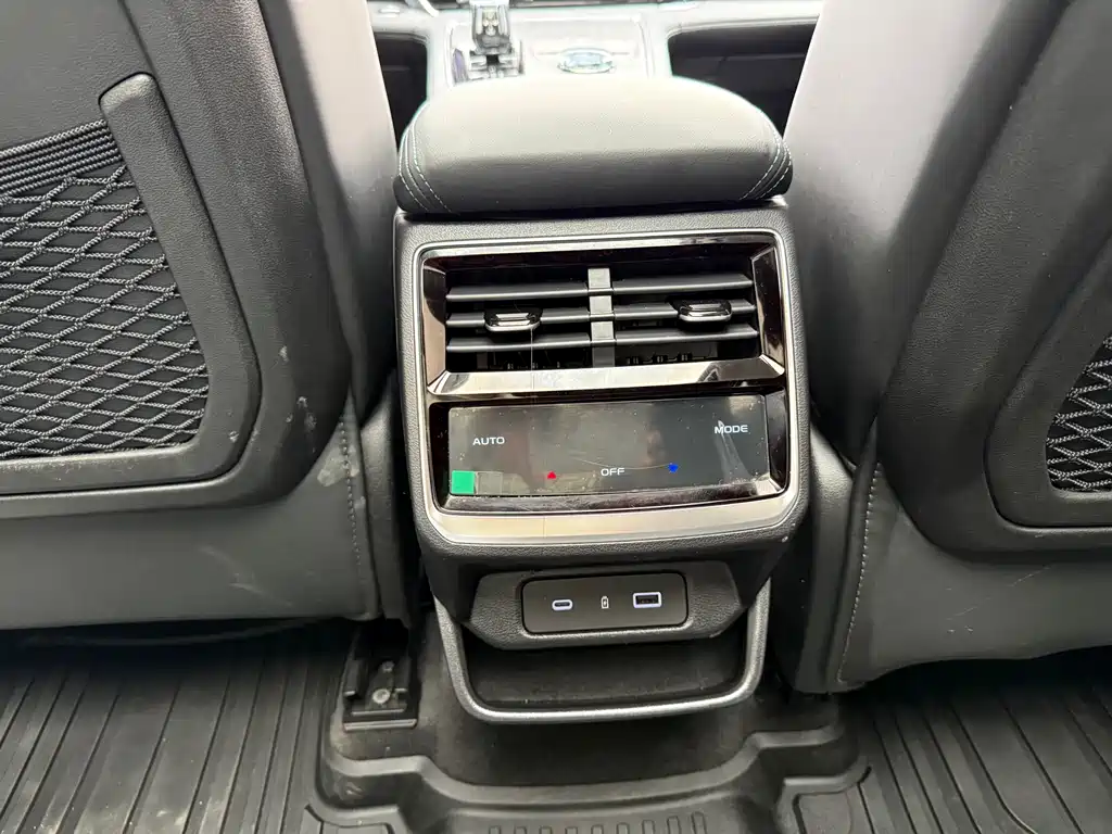 Xingyue L 2025 Dongfang Yao 2.0TD automatic star-catching version купить на сайте DeffCars