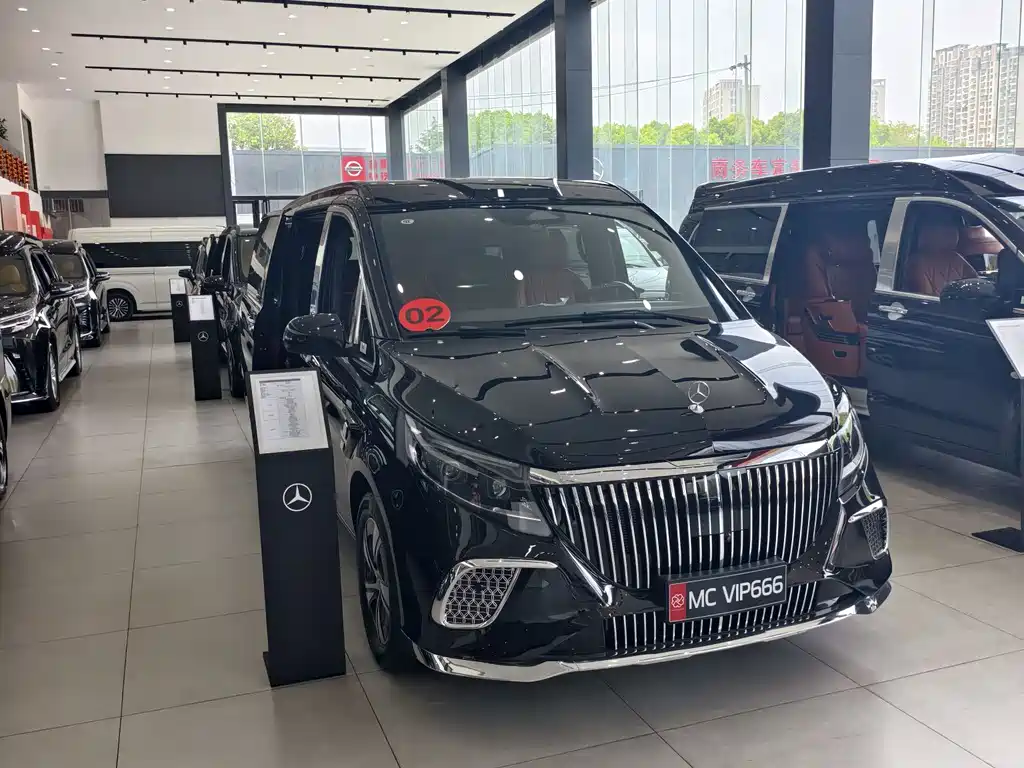Vito 2024 2.0T Business Edition 7 seats купить на сайте DeffCars