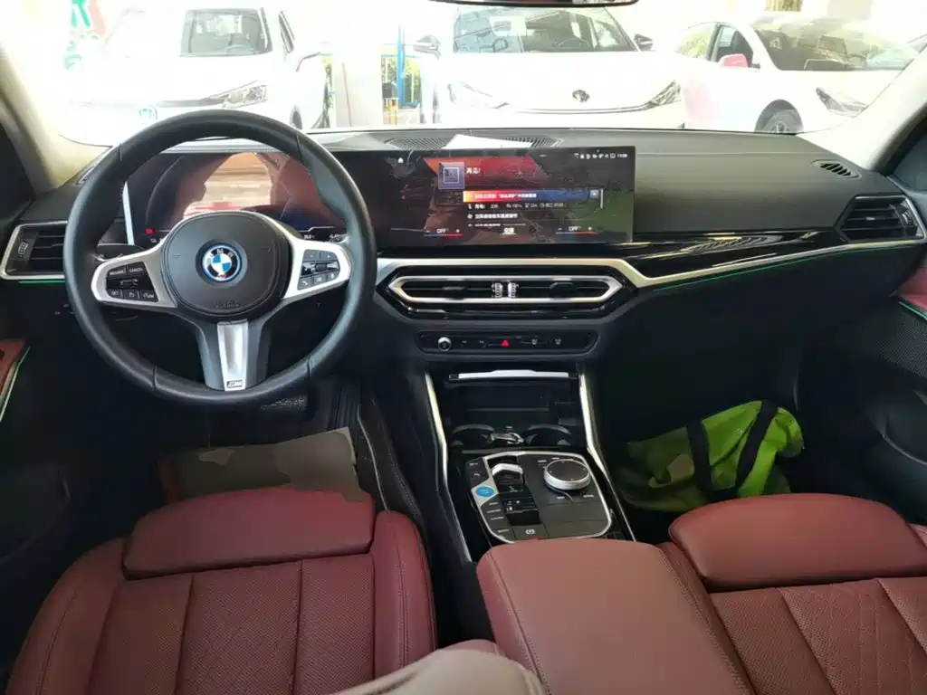 BMW i3 2022 eDrive 35 L купить на сайте DeffCars