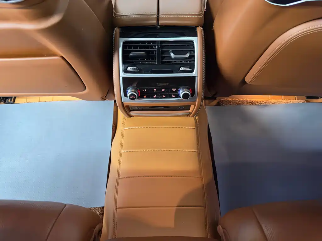 BMW 7 Series 2018 740Li xDrive Exclusive Excellence Package купить на сайте DeffCars