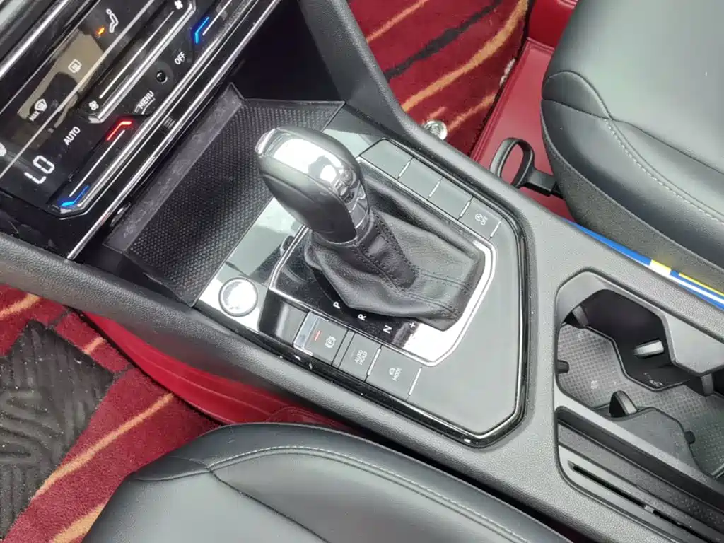 THARU 2022 280TSI two-wheel drive luxury version купить на сайте DeffCars