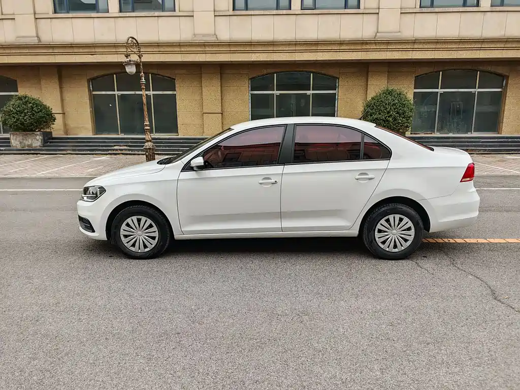 Santana 2021 1.5L Manual Fashion Edition купить на сайте DeffCars