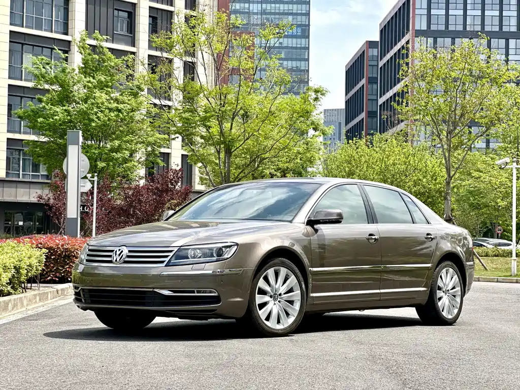 Phaeton 2012 3.6L exclusive customized model купить на сайте DeffCars