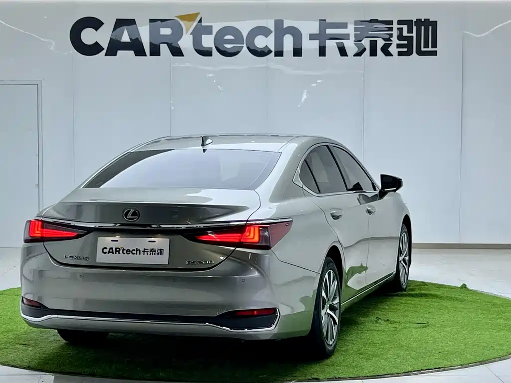Lexus ES 2020 200 Excellence Edition купить на сайте DeffCars
