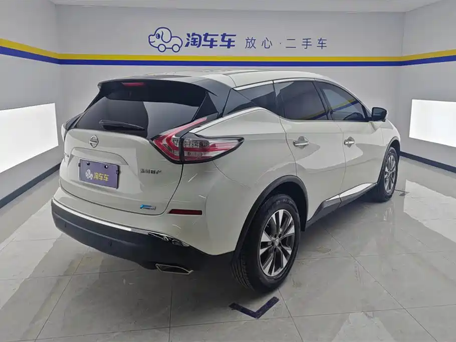 Loulan 2021 2.5L XL 2WD Intelligent Connected Deluxe Edition купить на сайте DeffCars