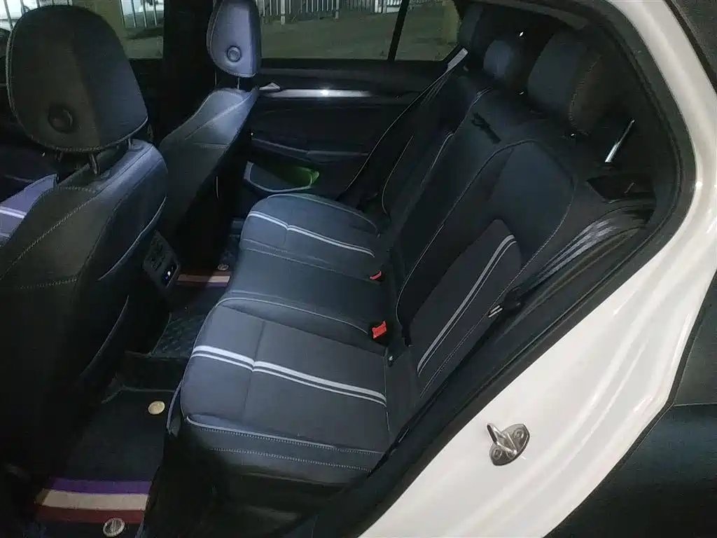 Golf 2023 facelift 280TSI DSG R-Line Lite купить на сайте DeffCars
