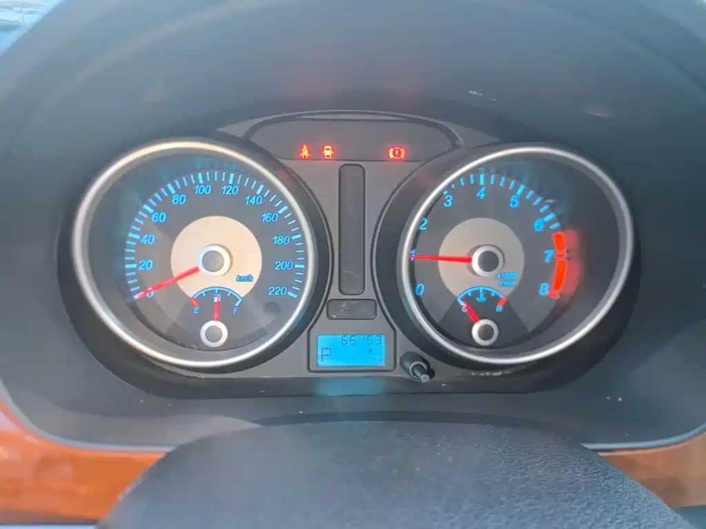 Excelle 2013 1.5L automatic exclusive model купить на сайте DeffCars