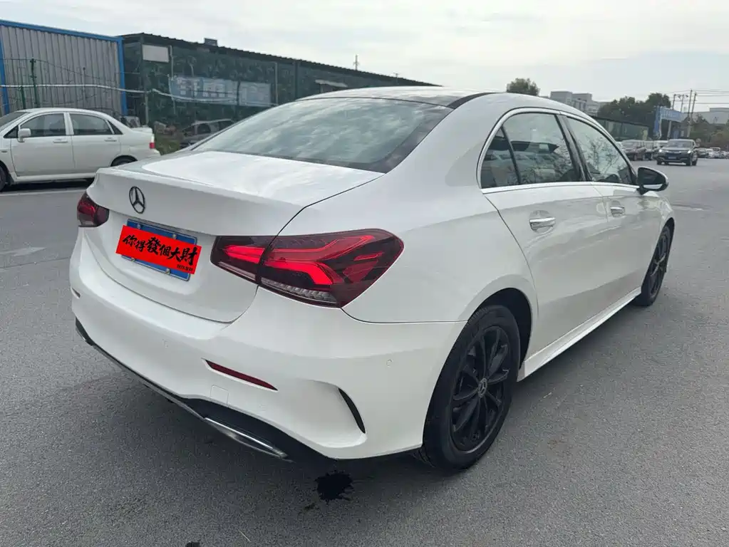 Mercedes-Benz A-Class 2021 A 200 L Sports Sedan Fashionable купить на сайте DeffCars