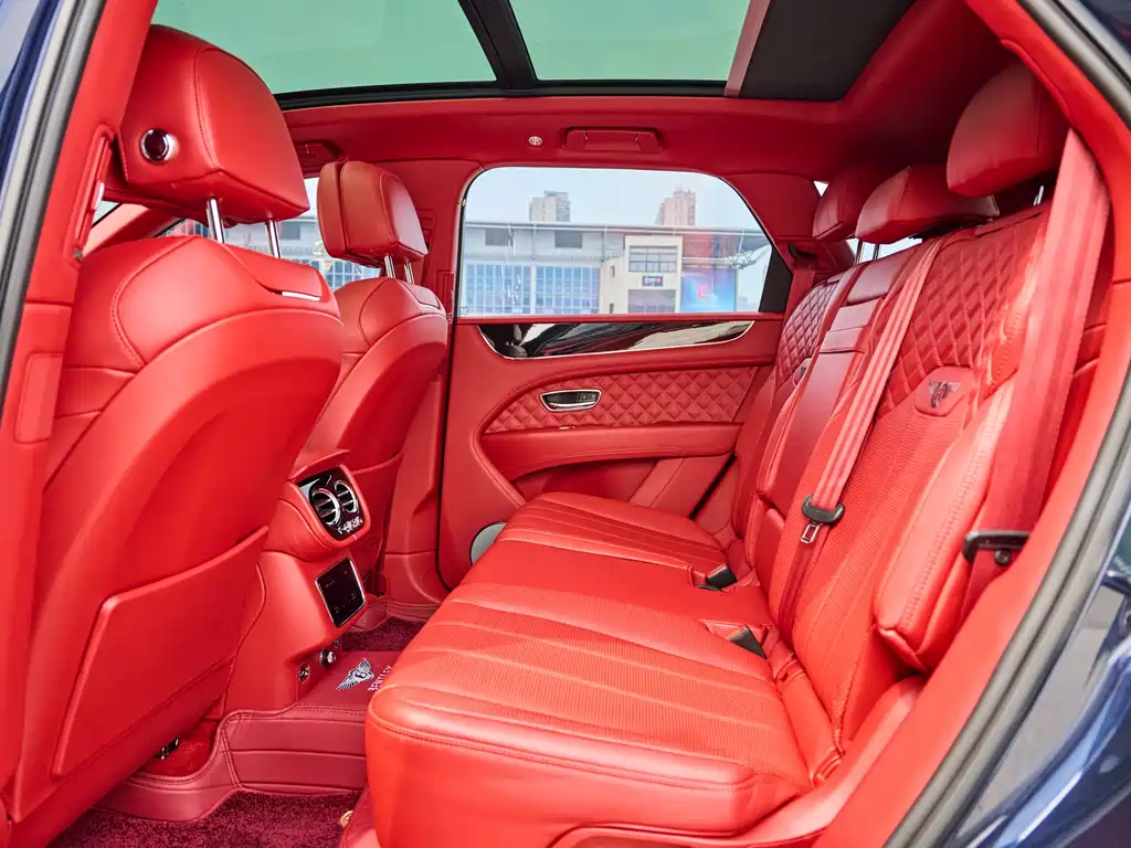 Bentayga 2022 4.0T V8 купить на сайте DeffCars