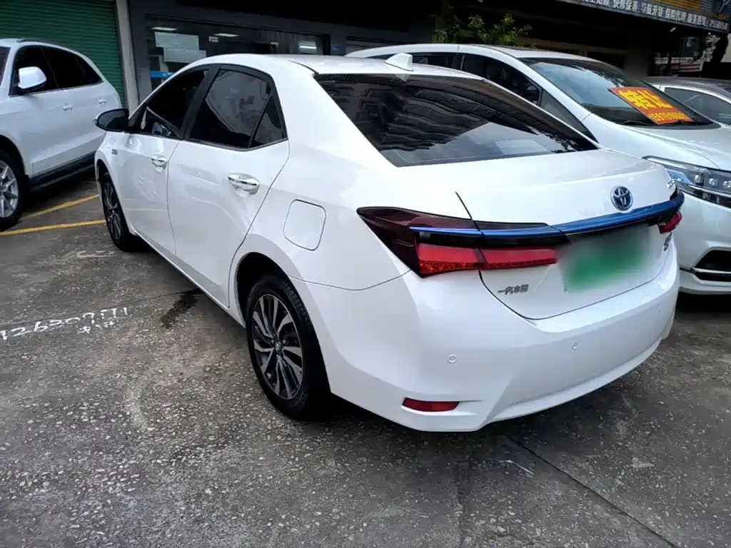 Corolla Dual Engine E+ 2019 1.8L E-CVT leading version купить на сайте DeffCars