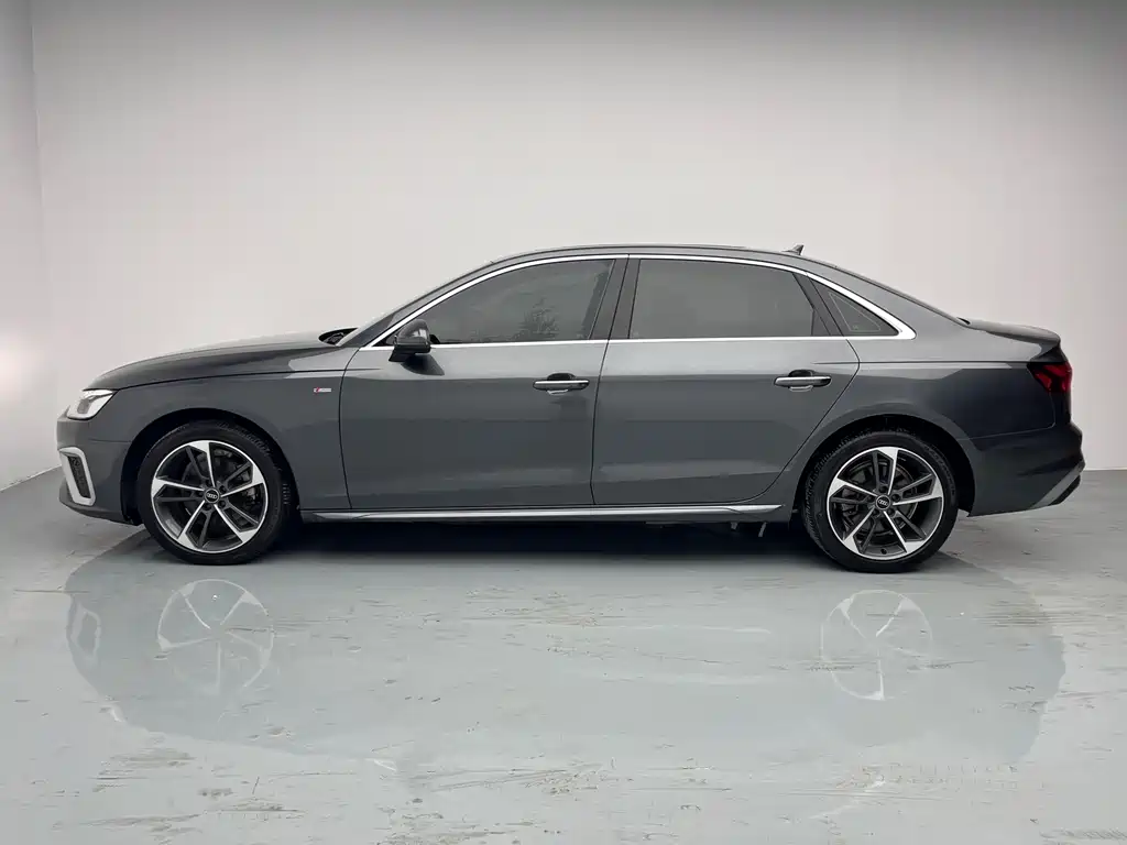 Audi A4L 2022 40 TFSI Fashionable and Dynamic купить на сайте DeffCars