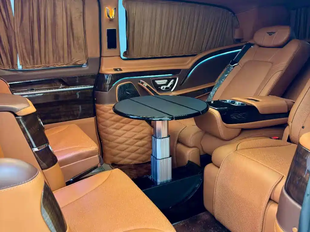 Vito 2023 2.0T Business Edition 7 seats купить на сайте DeffCars