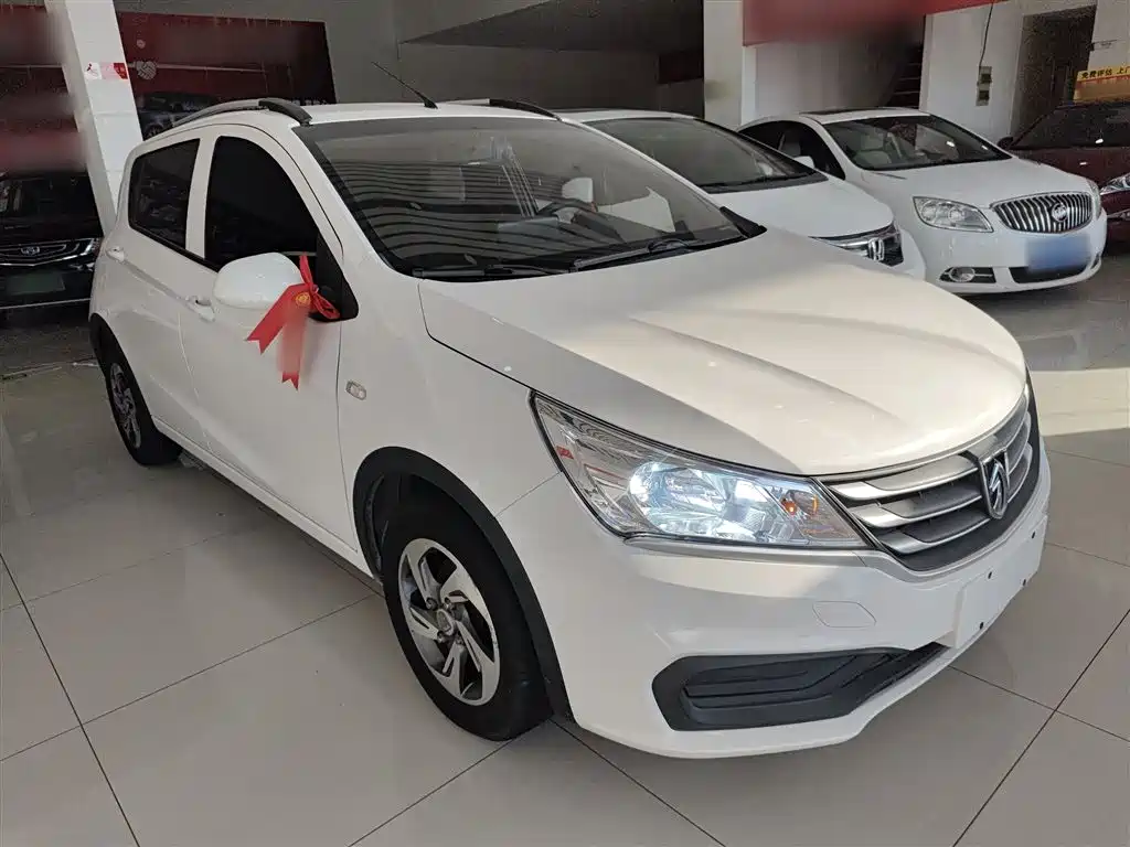 Baojun 310 2016 1.2L manual comfort model купить на сайте DeffCars