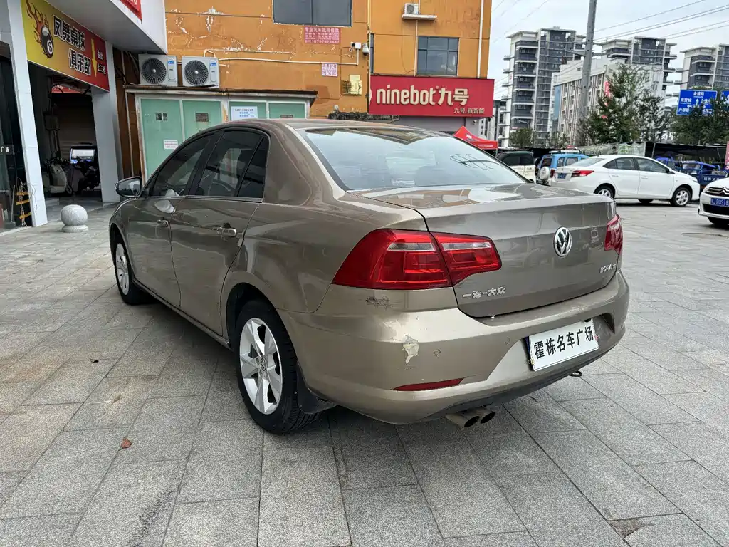 Bora 2013 1.4T automatic comfort model купить на сайте DeffCars