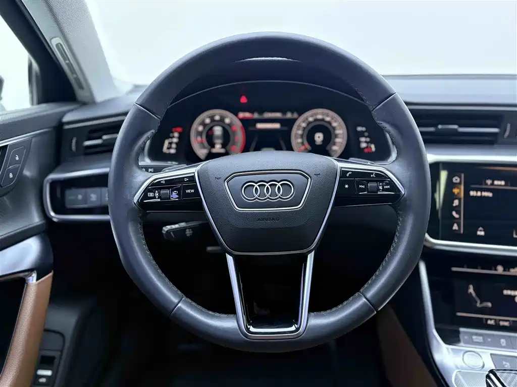 Audi A6L 2019 40 TFSI luxury and elegant model купить на сайте DeffCars