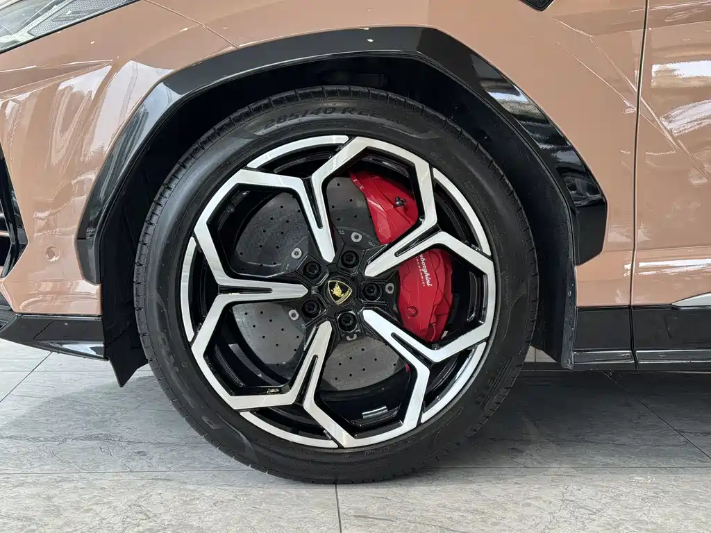 Urus 2018 4.0T V8 купить на сайте DeffCars