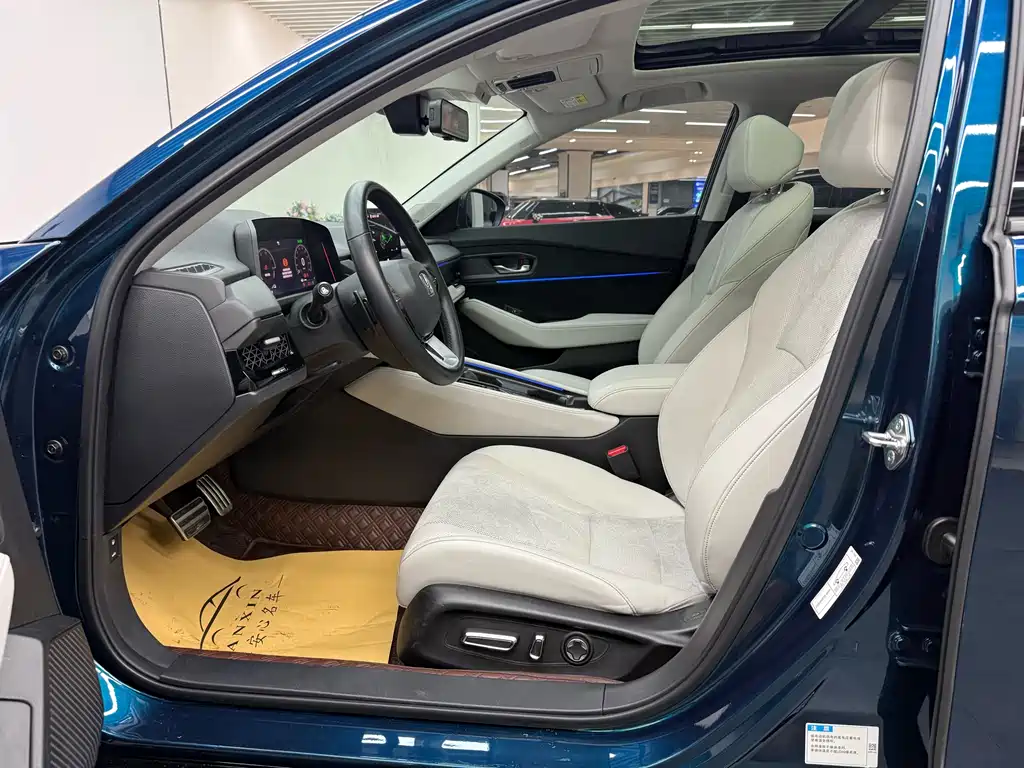 Accord New Energy 2023 2.0L e:PHEV flagship version купить на сайте DeffCars
