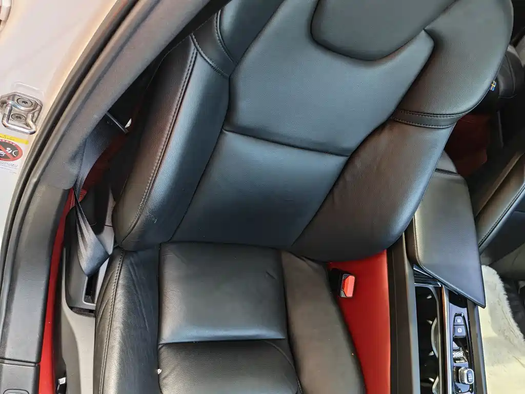 Volvo S60 2021 T4 Zhiyuan Sport Edition купить на сайте DeffCars