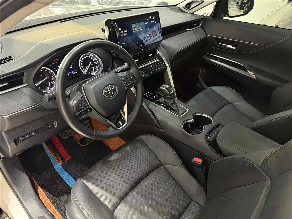 Vesa 2022 2.0L CVT two-wheel drive premium version купить на сайте DeffCars