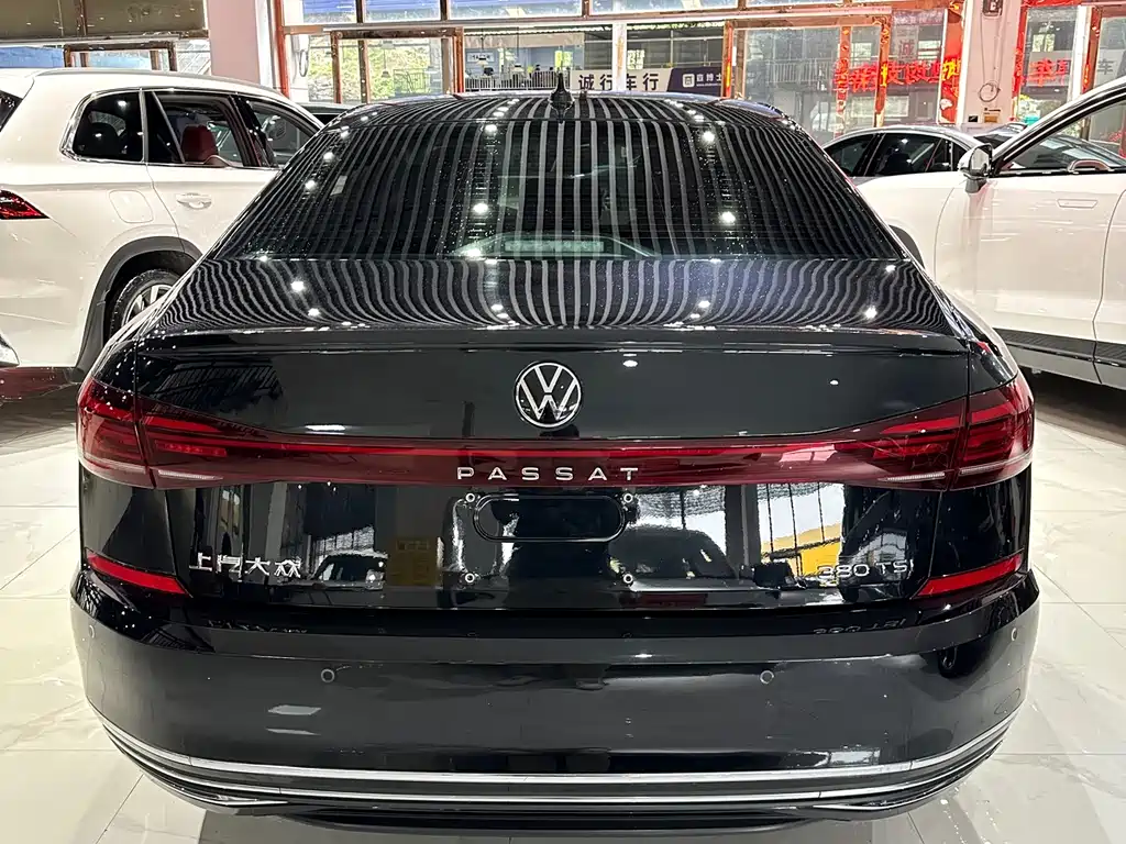 Passat 2023 380TSI Deluxe Edition купить на сайте DeffCars