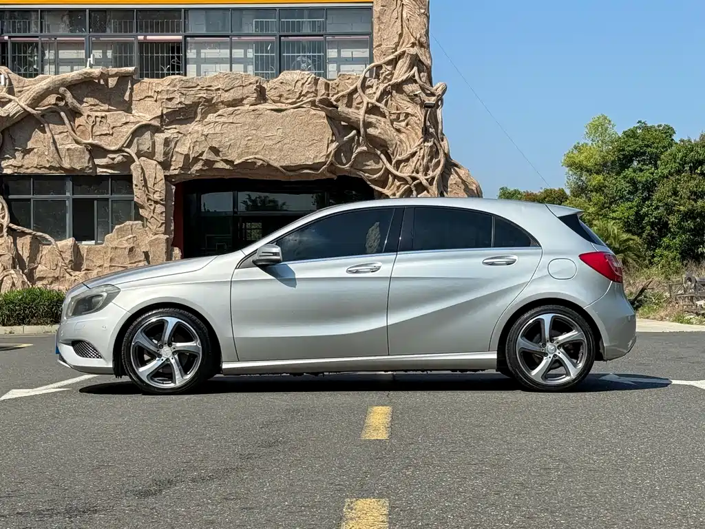 Mercedes-Benz A-Class Imported 2013 A 260 Sports Model купить на сайте DeffCars