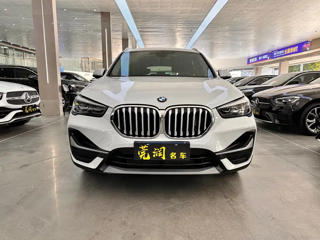 BMW X1 2022 sDrive25Li Leading Model купить на сайте DeffCars