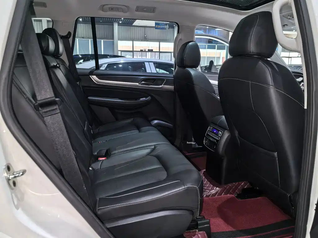 Roewe RX8 2019 30T Intelligent Network 2WD Super Flagship Edition купить на сайте DeffCars