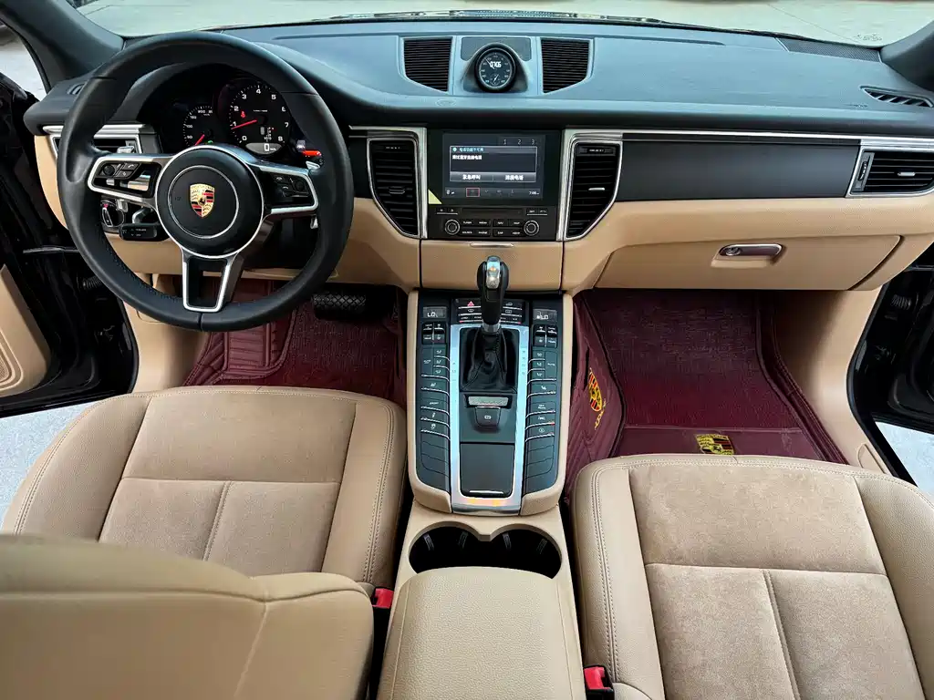 Macan 2017 Macan 2.0T купить на сайте DeffCars