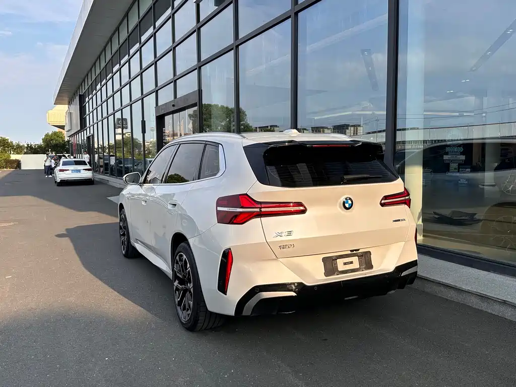 BMW X3 2025 xDrive30L Leading M Sports Package купить на сайте DeffCars