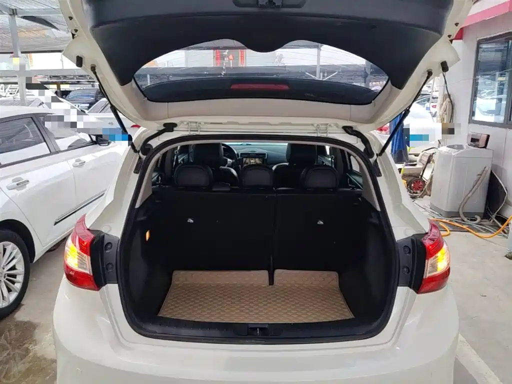 Tiida 2019 1.6L CVT Intelligent Travel Edition National V купить на сайте DeffCars