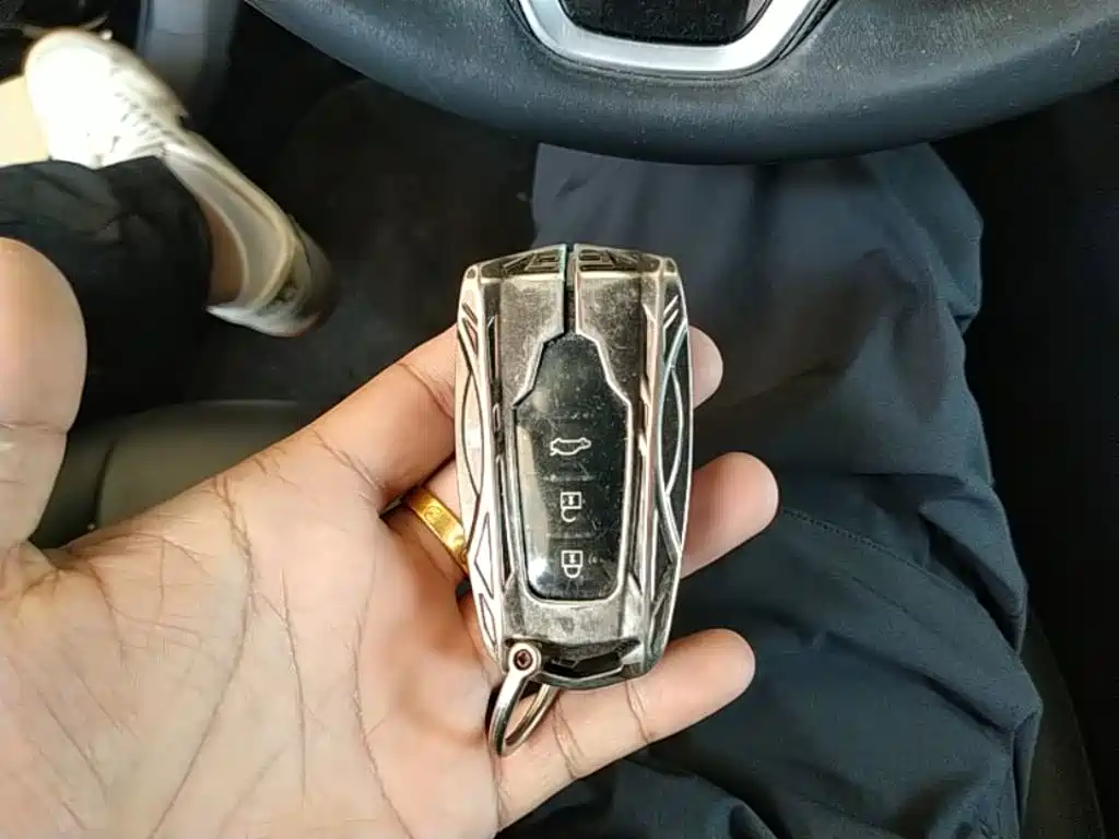 Camry 2021 2.0G Deluxe Edition купить на сайте DeffCars