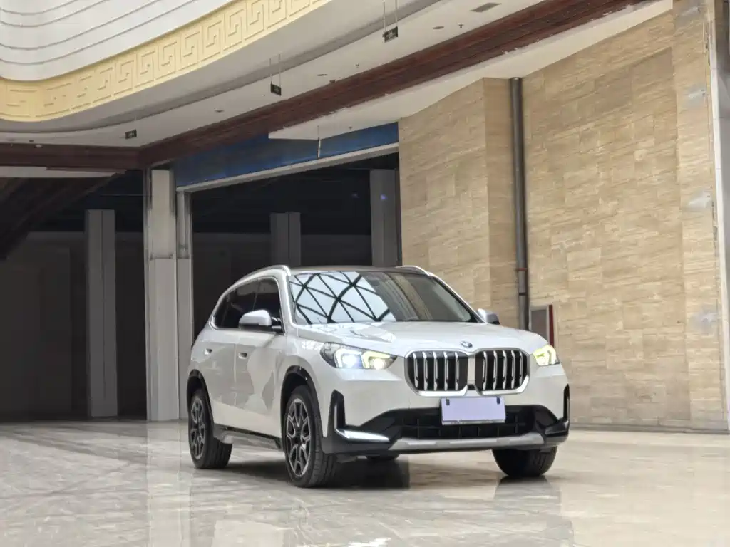 BMW X1 2023 sDrive25Li X Design Package купить на сайте DeffCars