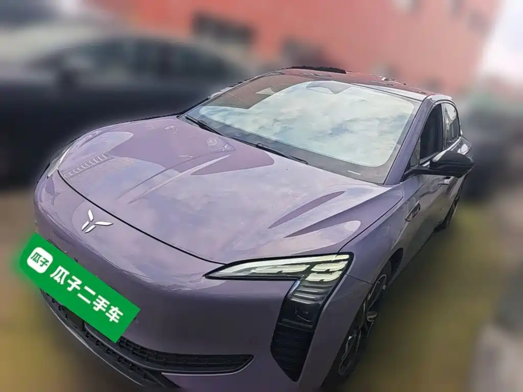 Hongqi EH7 2024 760 Pro+ 4WD Honor Edition купить на сайте DeffCars