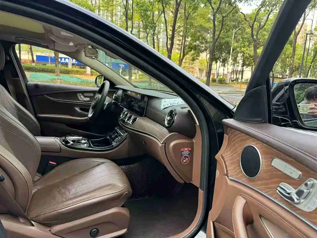 Mercedes-Benz E-Class 2017 E 320 L 4MATIC купить на сайте DeffCars